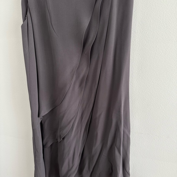 100% Silk Ruffled Dress - Picture 2 of 10
